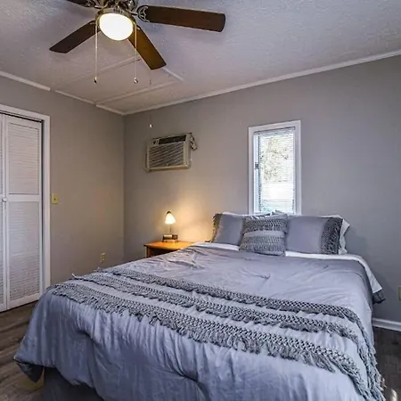 Cozy Mtn Getaway. 11 Miles To Downtown Asheville